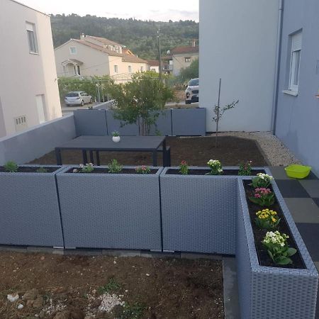 Apartments Sunrise Preko Exterior foto
