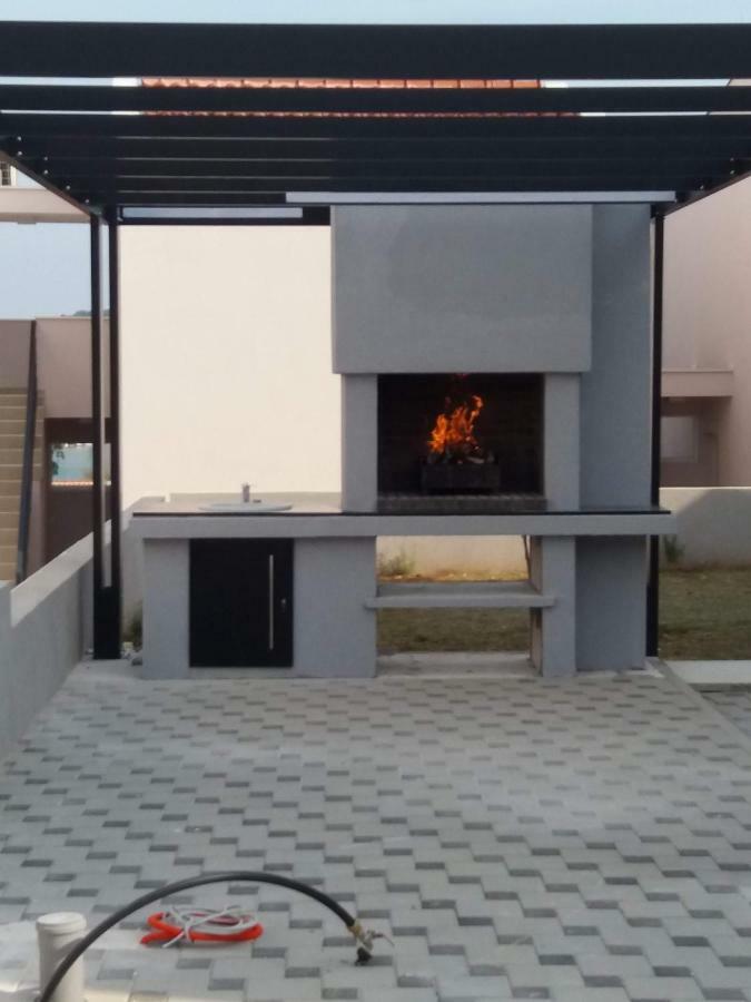 Apartments Sunrise Preko Exterior foto